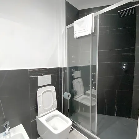 דירה Cardano - 5 Min From Station מילאנו