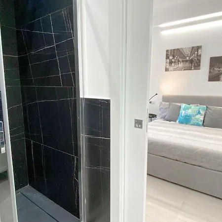 Apartment Cardano - 5 Min From Station *