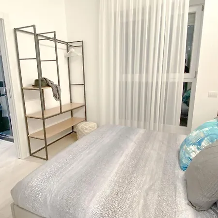 Cardano - 5 Min From Station