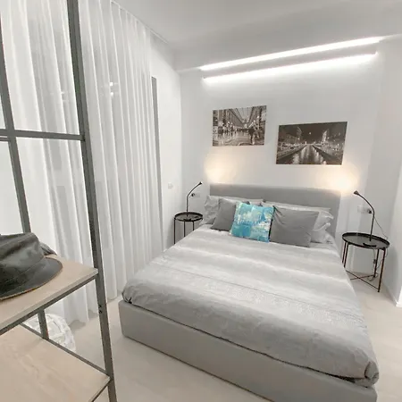 Appartement Cardano - 5 Min From Station