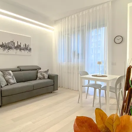 Cardano - 5 Min From Station Milan