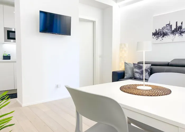 Cardano - 5 Minuti Dalla Stazione Apartament